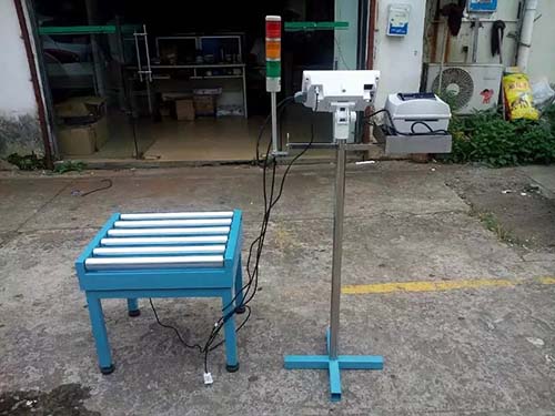 食品厂30公斤带打印ios买球app推荐
  流水线输送秤带报警
